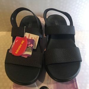 Skechers on the go size 7 sandals-new